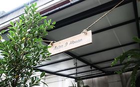 Aster 9 House